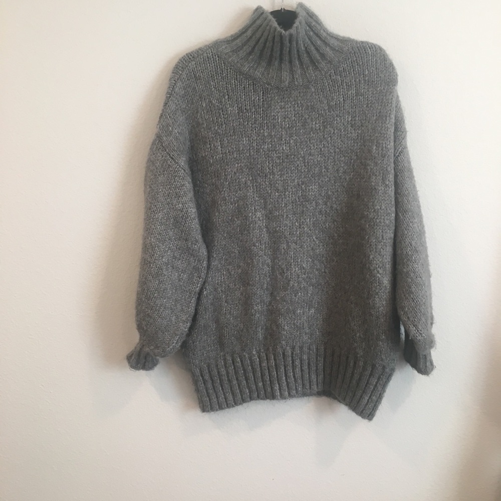 Urban outfitters gray bell sleeve oversized sweater size small